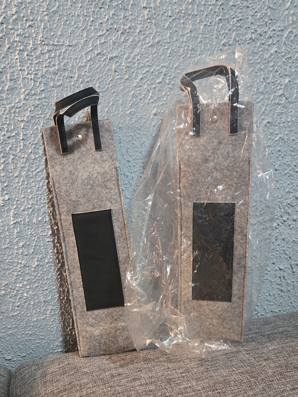 Gray Felt Wine Bottle Carrier with Black Trim